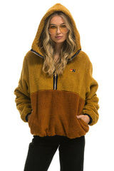 TEDDY APRES HOODED HALF ZIP COLOR BLOCK JACKET - HONEY