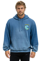 SURFER WAVE PATCH PULLOVER RELAXED HOODIE - FADED WATER