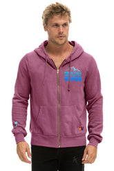PALM TREE FESTIVAL ASPEN 2025 ZIP HOODIE - BERRY