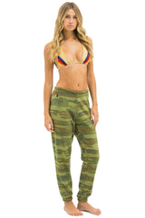 HEART 4 SWEATPANTS - CAMO // NEON PINK