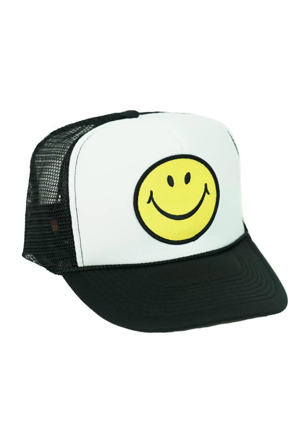 SMILEY VINTAGE TRUCKER HAT