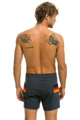 MEN'S HORIZONTAL 5 STRIPE FLEX SHORTS - TITANIUM