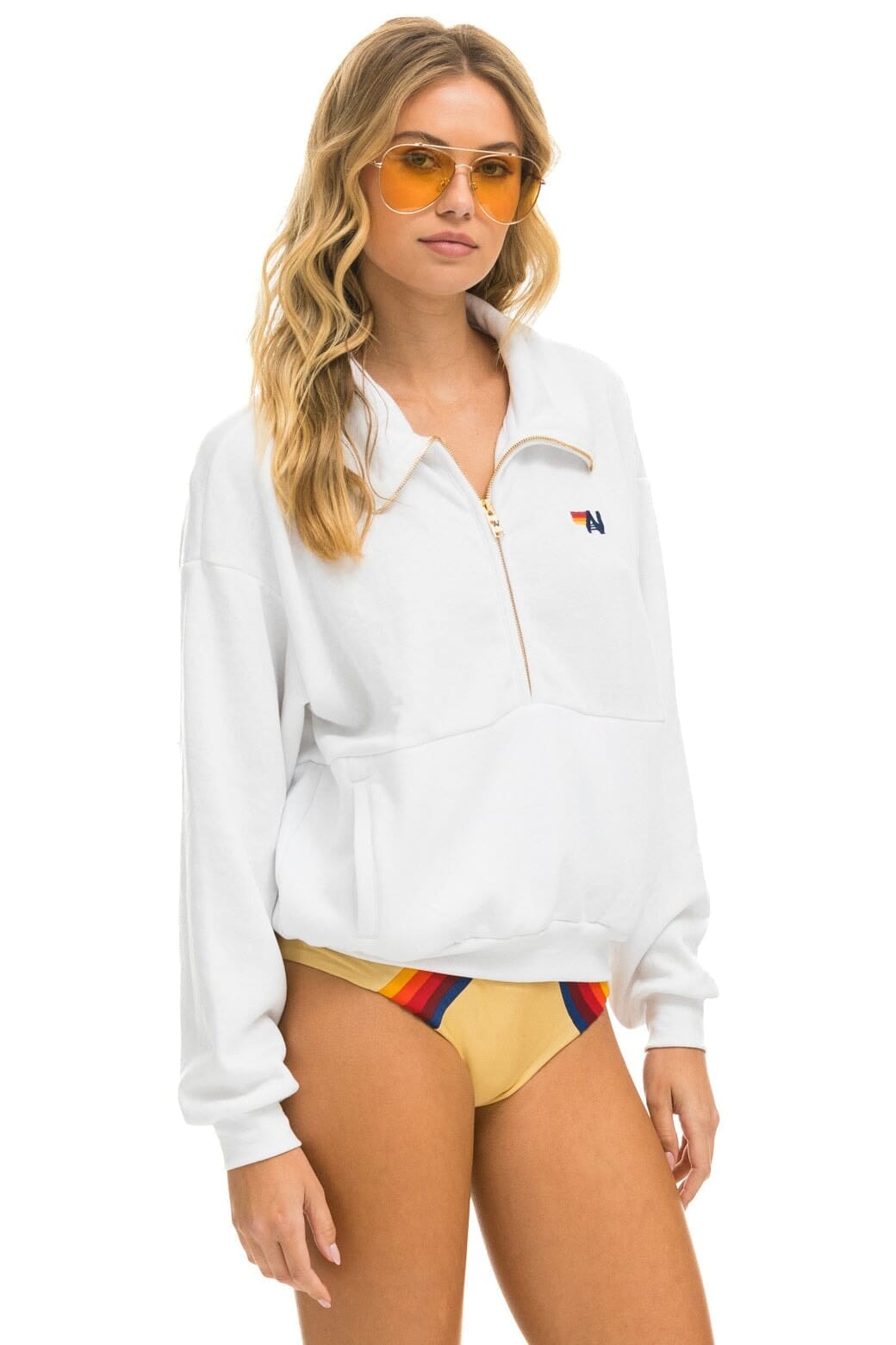 LOGO EMBROIDERY HALF ZIP SWEATSHIRT - WHITE
