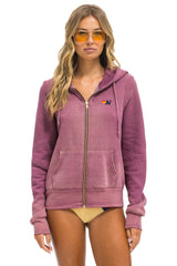 ESSENTIAL ZIP HOODIE - FADED BERRY