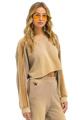 CLASSIC STRIPE CROPPED CREW SWEATSHIRT RELAXED - FADED TAN
