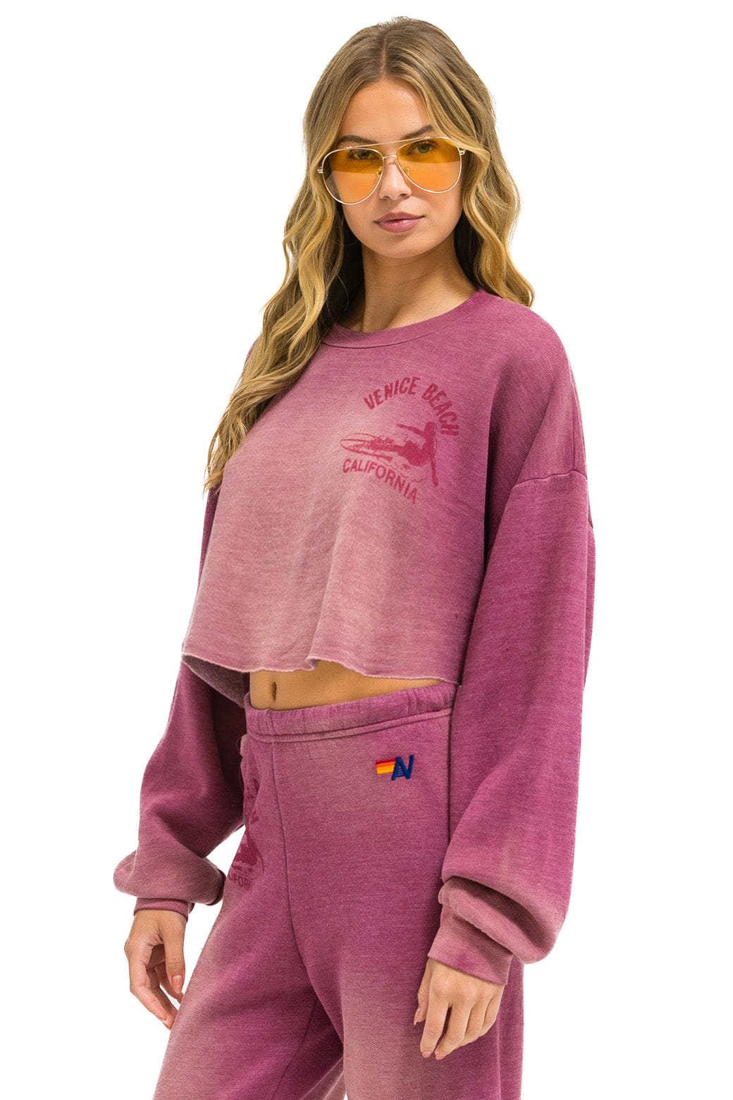 VENICE SURFER CROPPED CREW SWEATSHIRT RELAXED - FADED BERRY