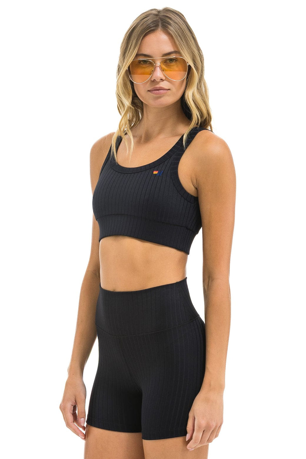 WIDE RIB WOMEN'S SCOOP BACK SPORTS BRA - BLACK