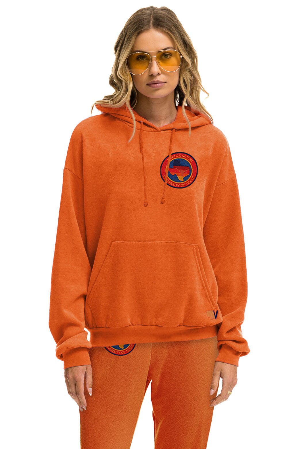 UNIVERSITY OF TEXAS CIRCLE PRINT PULLOVER HOODIE RELAXED - BURNT ORANGE