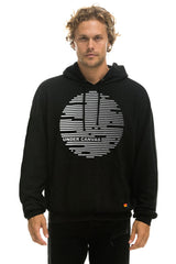 UNDER CANVAS 2025 RELAXED PULLOVER HOODIE - BLACK